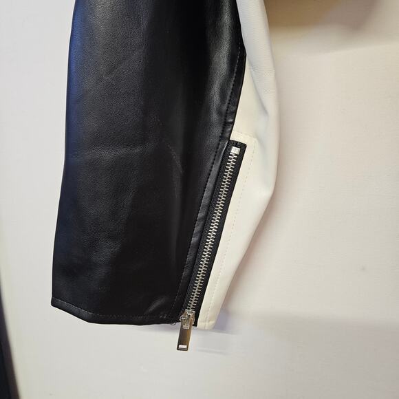 Forever 21+ Black and White Faux Leather Jacket Size 3X NWT Stars Casual Goth - Picture 6 of 12